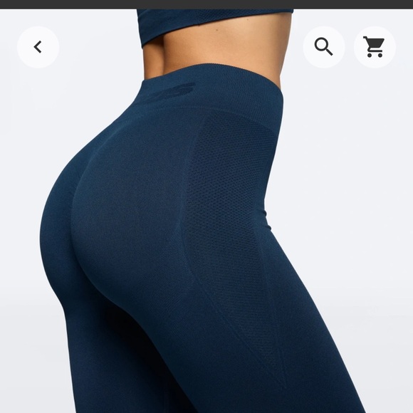 PROZIS • Peach Perfect Regular Waist Leggings Navy Blue • Size small • Worn Once - Picture 4 of 8